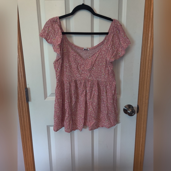 Staccato Tops - Floral Pink Women's Top
